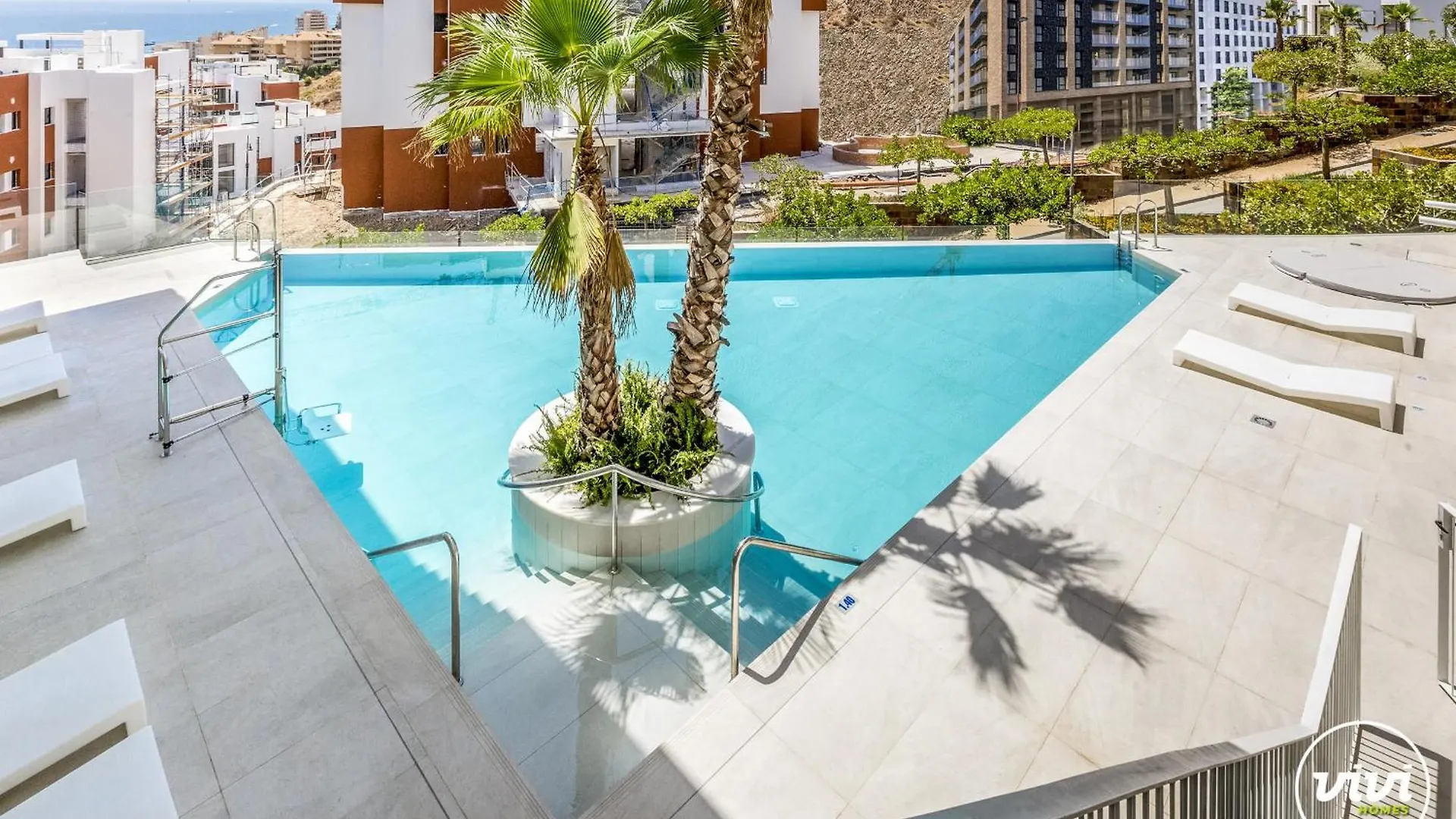 Vivi Homes - Nova Pool, Jacuzzi, Terrace & Sea View Fuengirola Spain