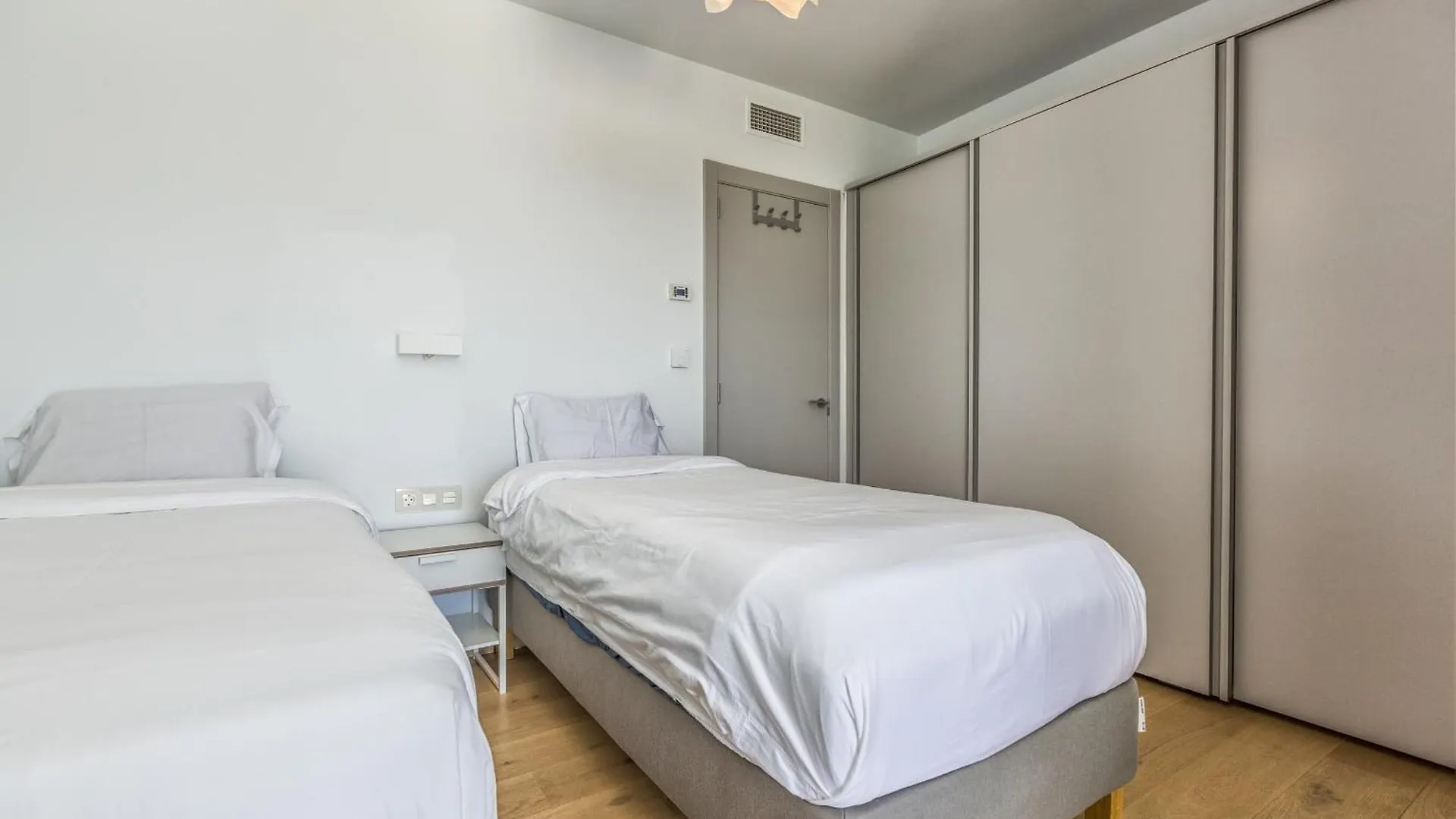 Vivi Homes - Nova Pool, Jacuzzi, Terrace & Sea View Fuengirola Apartment