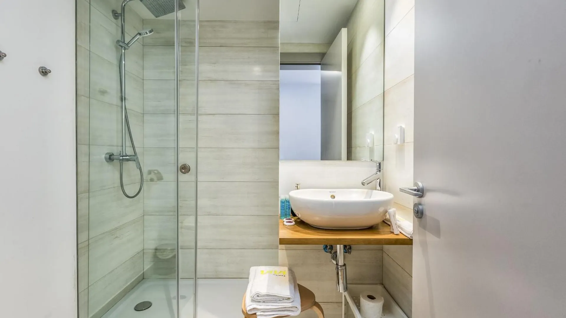 Vivi Homes - Nova Pool, Jacuzzi, Terrace & Sea View Fuengirola Apartment