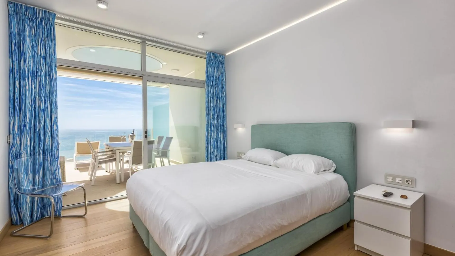 דירה פואנגירולה Vivi Homes - Nova Pool, Jacuzzi, Terrace & Sea View